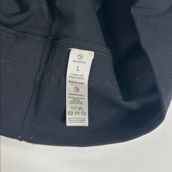 Savvi Black Sports Bra - Picture 4 of 4